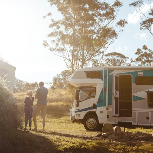 Australian Motor Homes and Caravans You Gotta Get Out Here!