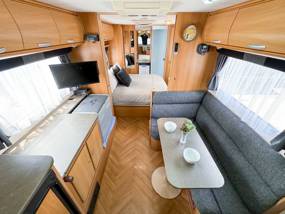 internal view to the rear inside the Jayco Sterling 21.65-4 Caravan