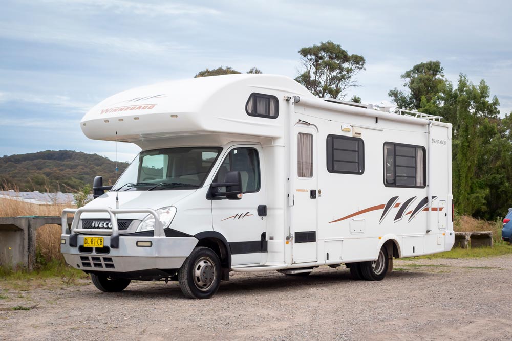 external view of the Winnebago C2634SL Esperance