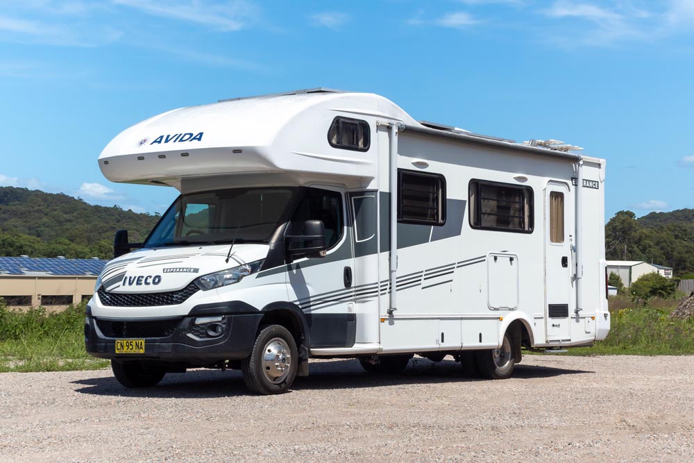 external view of the Avida Esperance C7944 motorhome