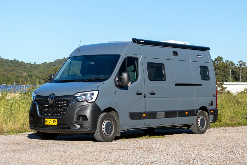 External view of the Jayco JRV RM19-1 Campervan