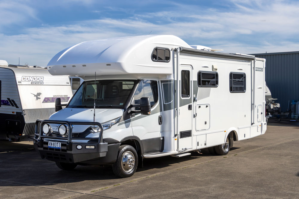 External front view of the Avida Esperance C7922 SL Motorhome