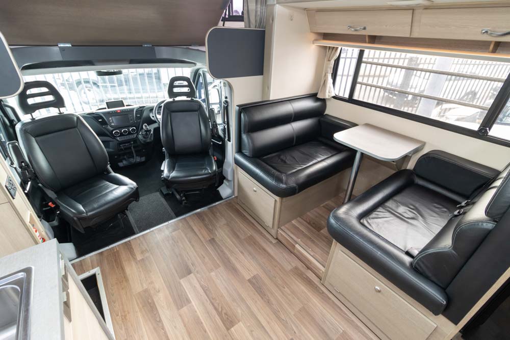 Dinette and swivel seats in the Avida Esperance C7922 SL Motorhome