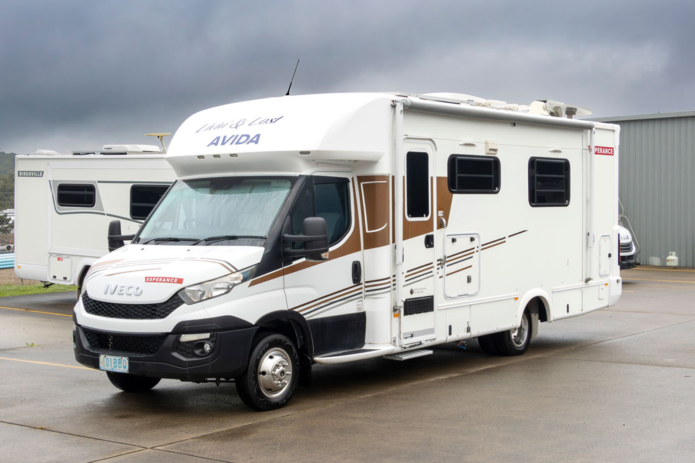 An external view of the Avida Esperance B7922 SL Motorhome
